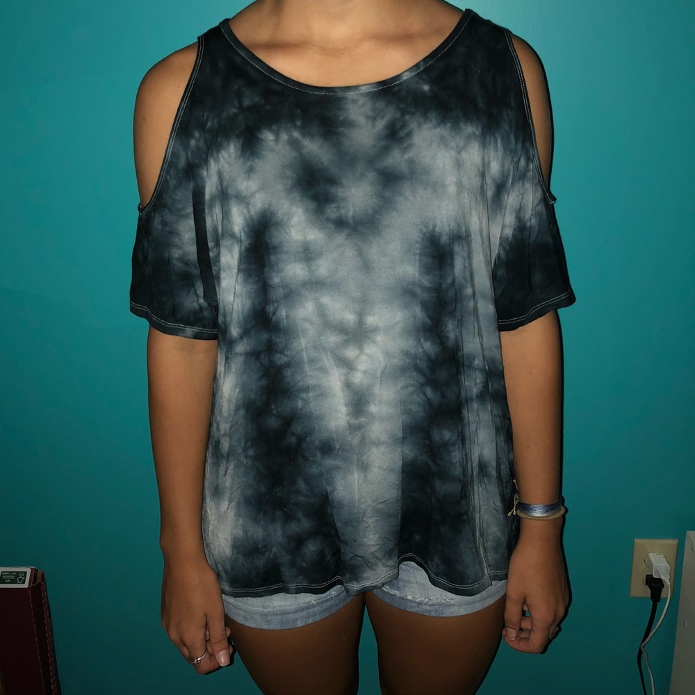 American Eagle top